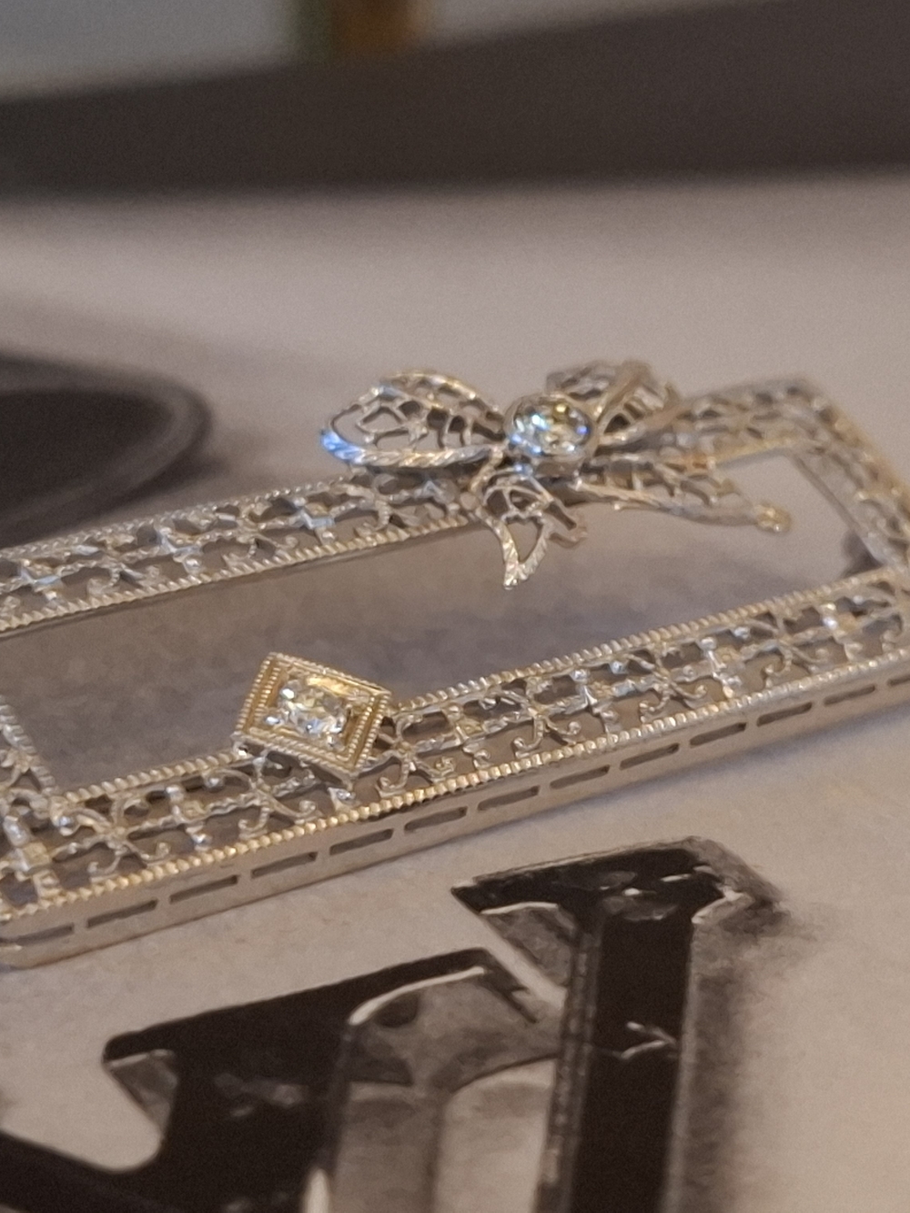 WHITE GOLD DIAMOND VICTORIAN